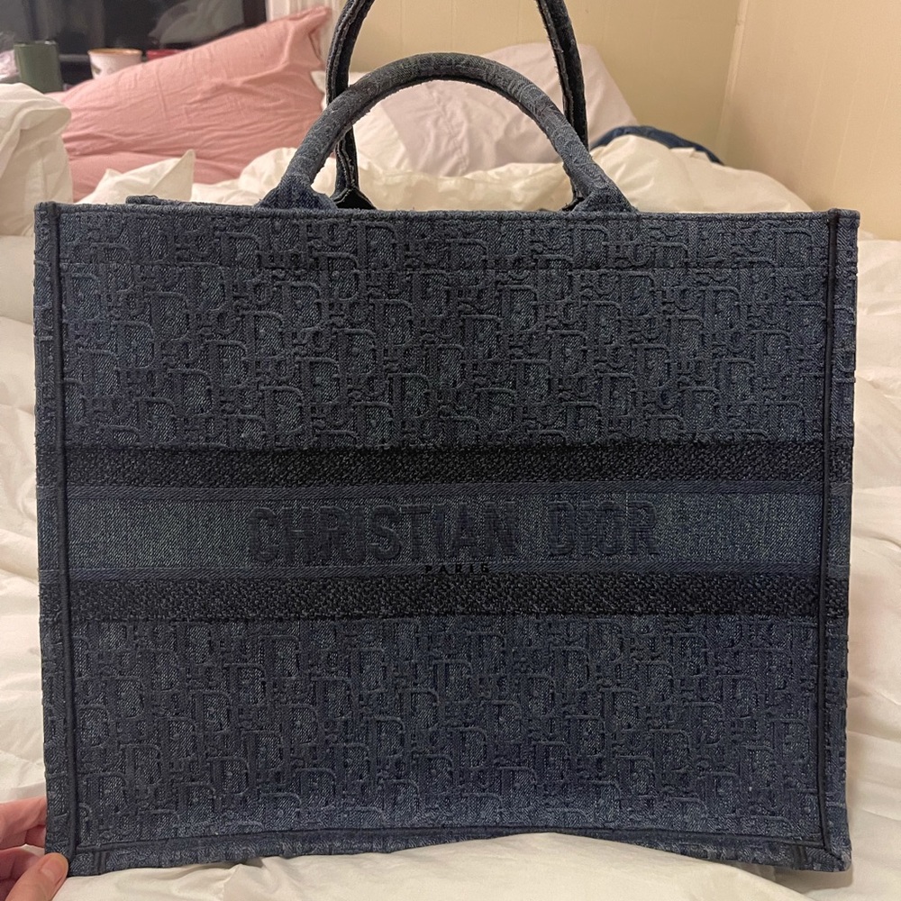 SOLD ❌❌❌ Limited Edition Denim Oblique Dior Book Tote